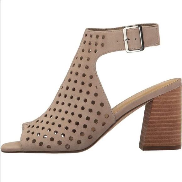 NWB Marc Fisher Berdie Taupe Suede Booties - Picture 4 of 7